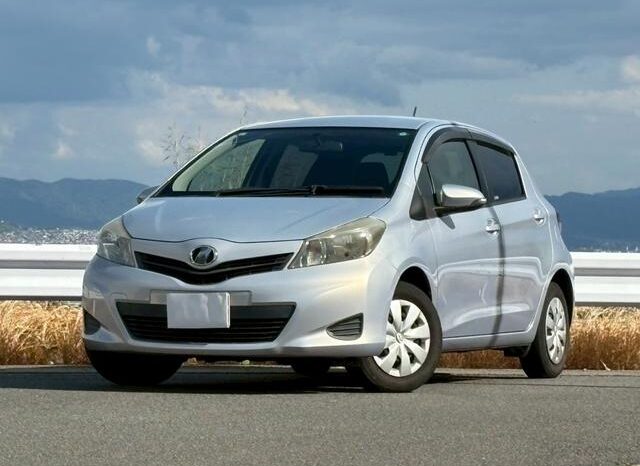 
								TOYOTA VITZ 2013 full									