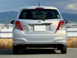 TOYOTA VITZ 2013