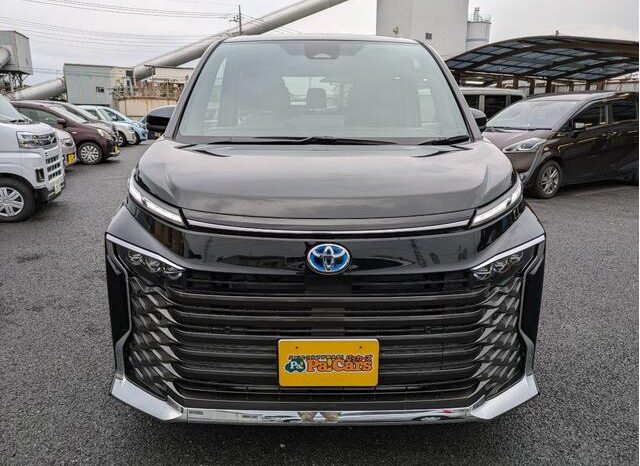 
								TOYOTA VOXY 2025 full									