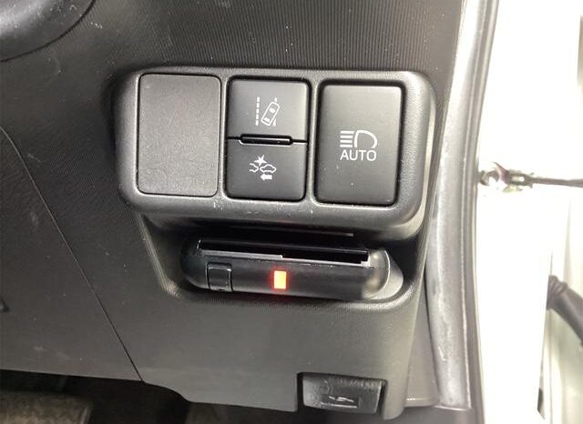 
								TOYOTA AQUA 2017 full									