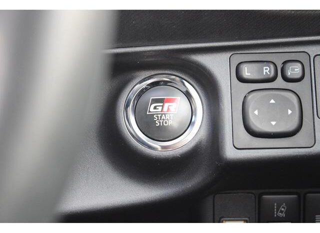 
								TOYOTA AQUA 2018 full									