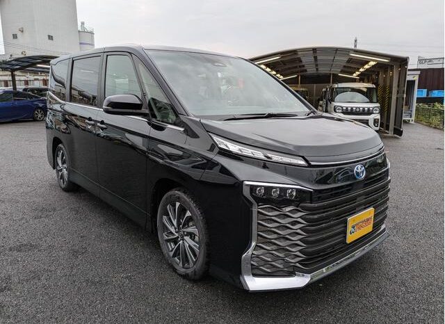 
								TOYOTA VOXY 2025 full									