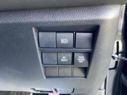 
										TOYOTA VOXY 2025 full									