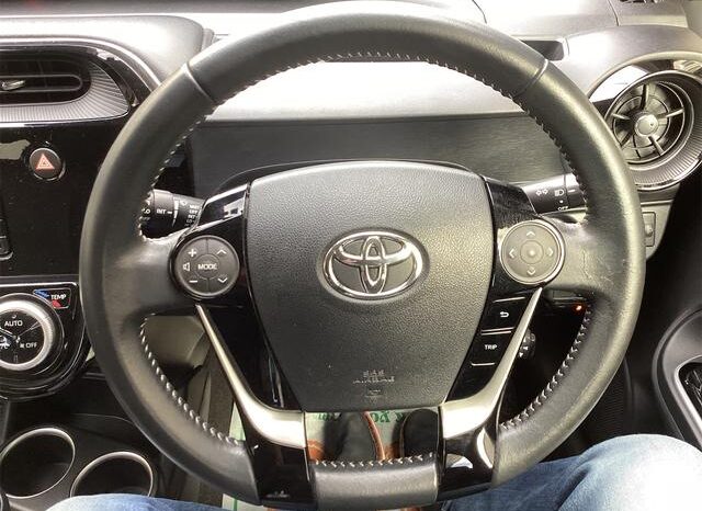 
								TOYOTA AQUA 2017 full									