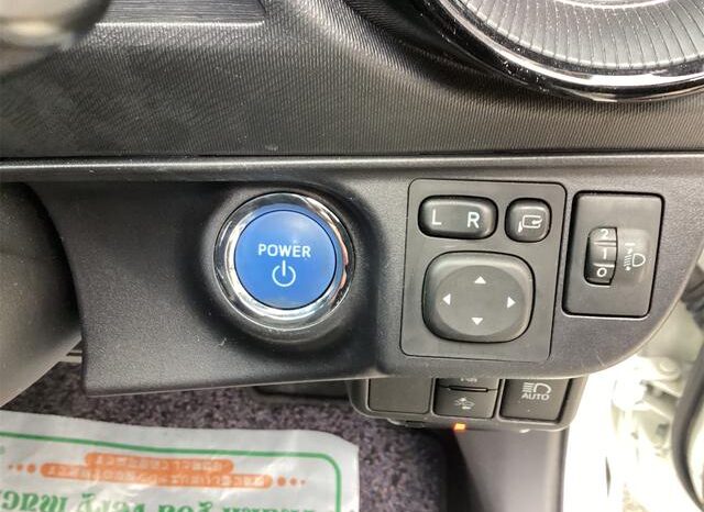 
								TOYOTA AQUA 2017 full									