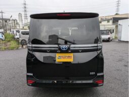 
										TOYOTA VOXY 2025 full									