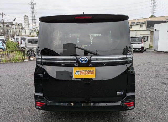 
								TOYOTA VOXY 2025 full									