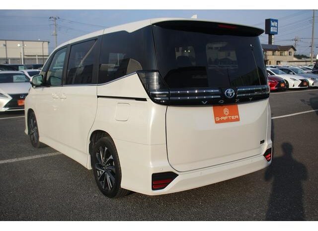
								TOYOTA VOXY 2025 full									