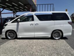
										TOYOTA VELLFIRE 2008 full									