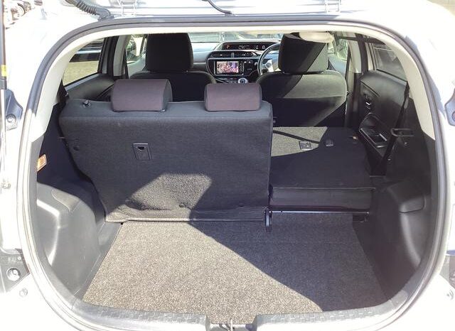 
								TOYOTA AQUA 2016 full									