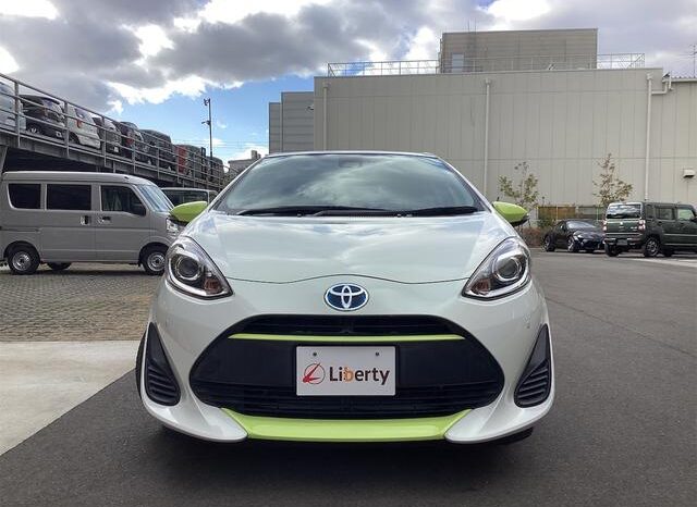 
								TOYOTA AQUA 2017 full									