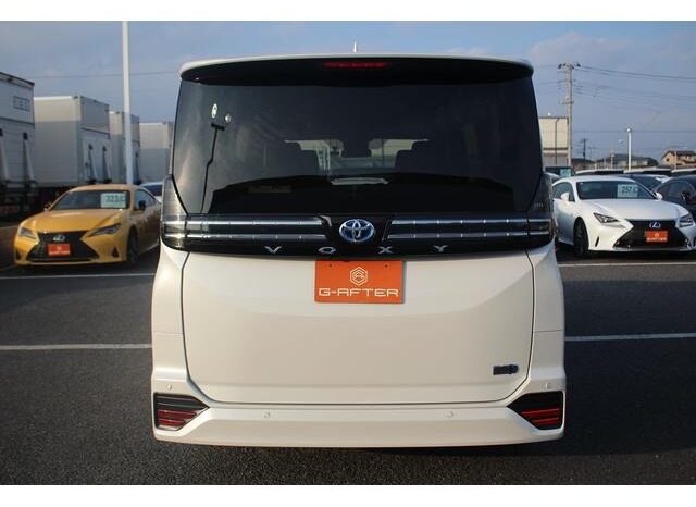 
								TOYOTA VOXY 2025 full									