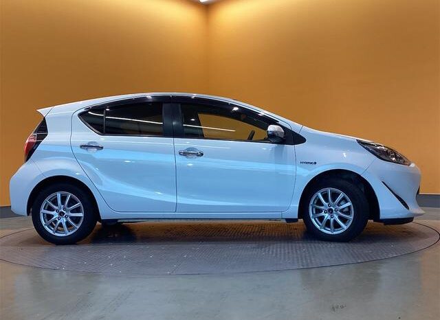 
								TOYOTA AQUA 2018 full									