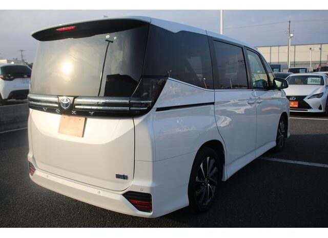 
								TOYOTA VOXY 2025 full									