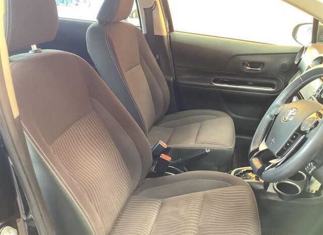 
								TOYOTA AQUA 2017 full									