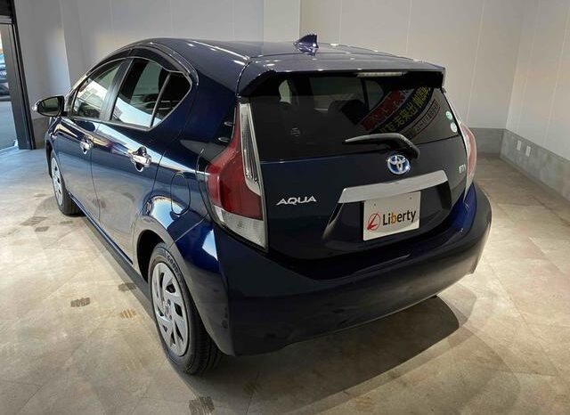 
								TOYOTA AQUA 2017 full									