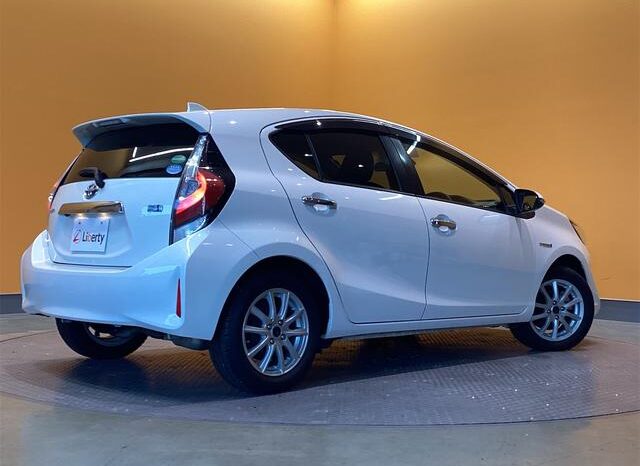 
								TOYOTA AQUA 2018 full									