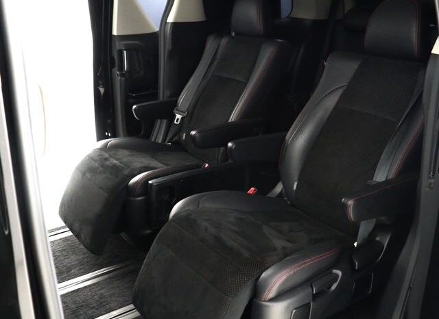 
								TOYOTA VELLFIRE 2013 full									