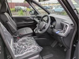 
										TOYOTA VOXY 2025 full									