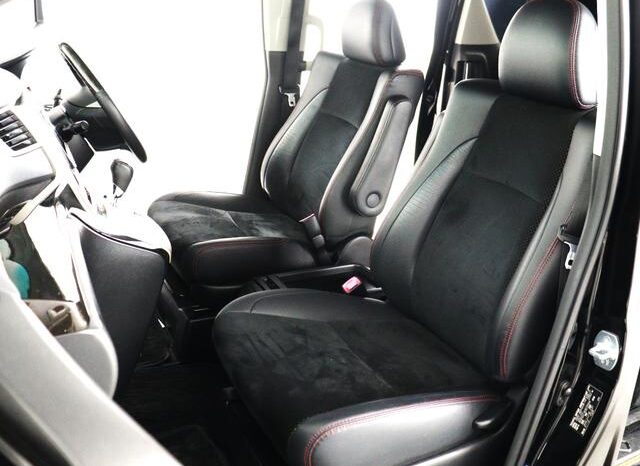 
								TOYOTA VELLFIRE 2013 full									