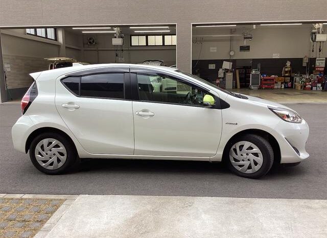 
								TOYOTA AQUA 2017 full									