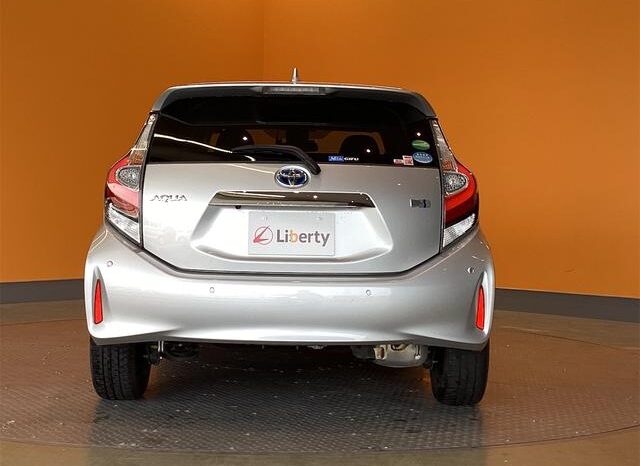 
								TOYOTA AQUA 2018 full									