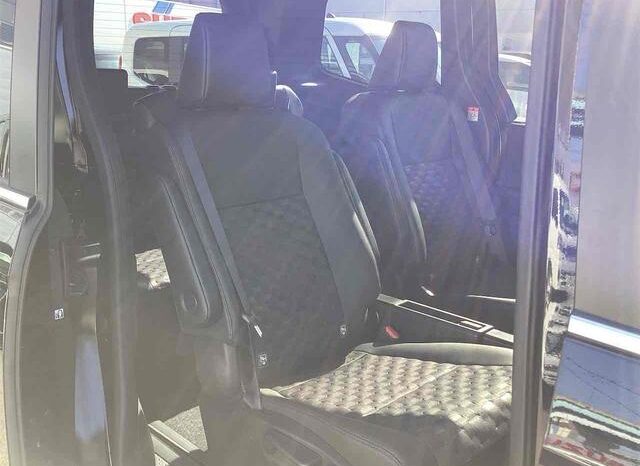 
								TOYOTA VOXY 2025 full									