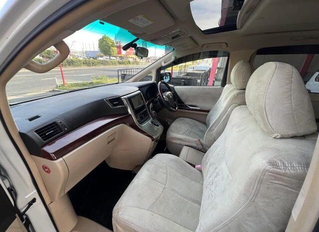 
								TOYOTA VELLFIRE 2008 full									