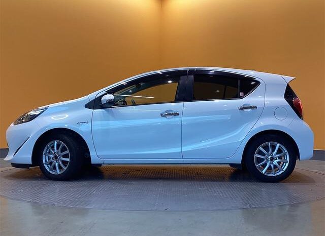 
								TOYOTA AQUA 2018 full									