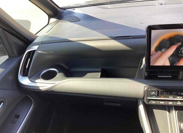 
								TOYOTA VOXY 2025 full									