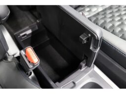 
										TOYOTA VOXY 2025 full									