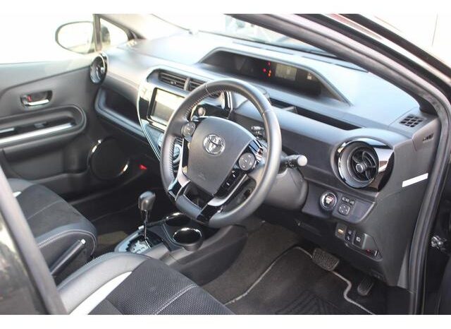 
								TOYOTA AQUA 2018 full									