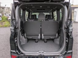 
										TOYOTA VOXY 2025 full									