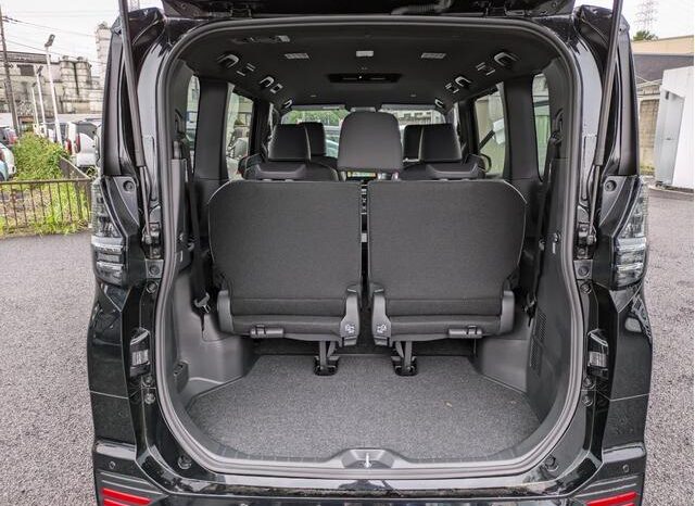 
								TOYOTA VOXY 2025 full									