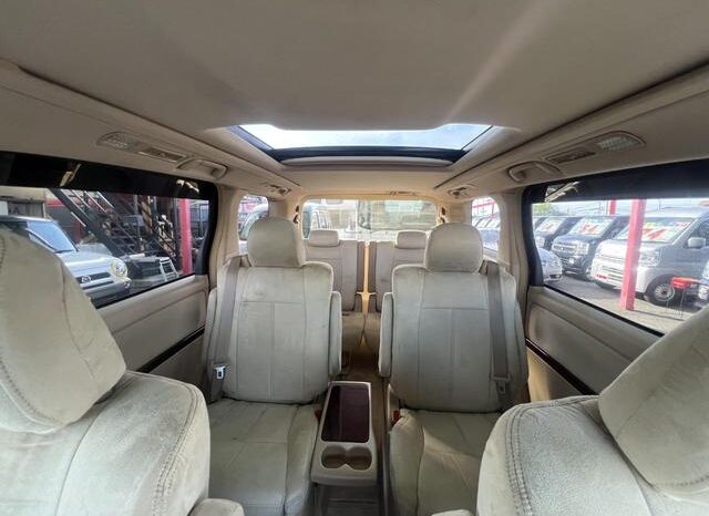 
								TOYOTA VELLFIRE 2008 full									
