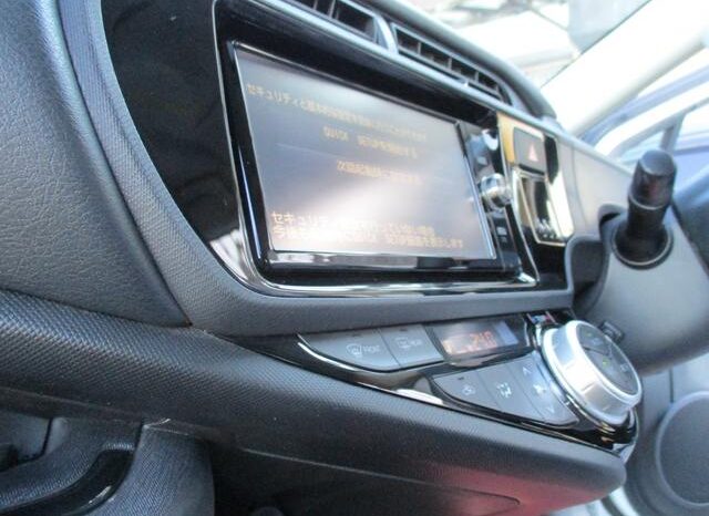 
								TOYOTA AQUA 2017 full									