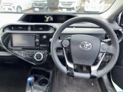 
										TOYOTA AQUA 2017 full									