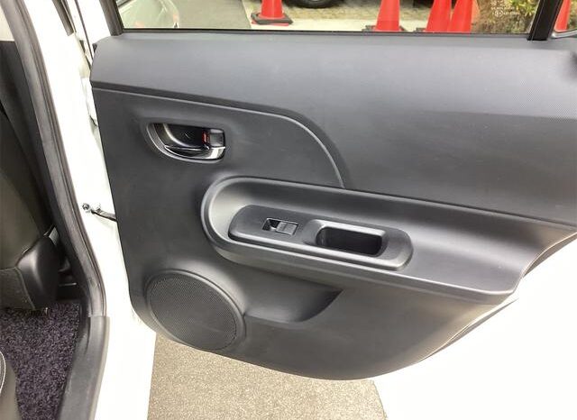 
								TOYOTA AQUA 2017 full									