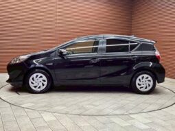 
										TOYOTA AQUA 2018 full									