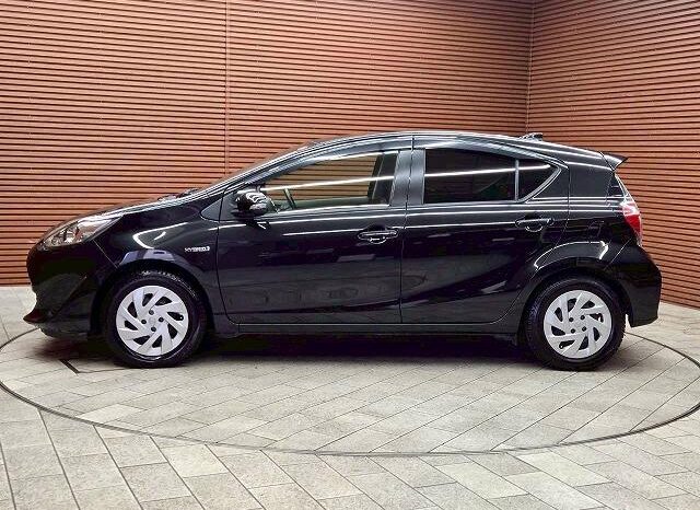 
								TOYOTA AQUA 2018 full									