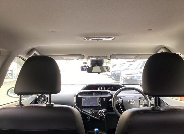 
								TOYOTA AQUA 2017 full									