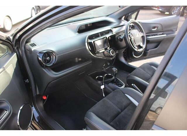 
								TOYOTA AQUA 2018 full									