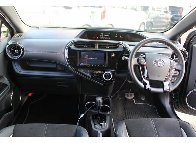 
								TOYOTA AQUA 2018 full									