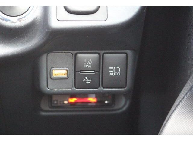 
								TOYOTA AQUA 2018 full									