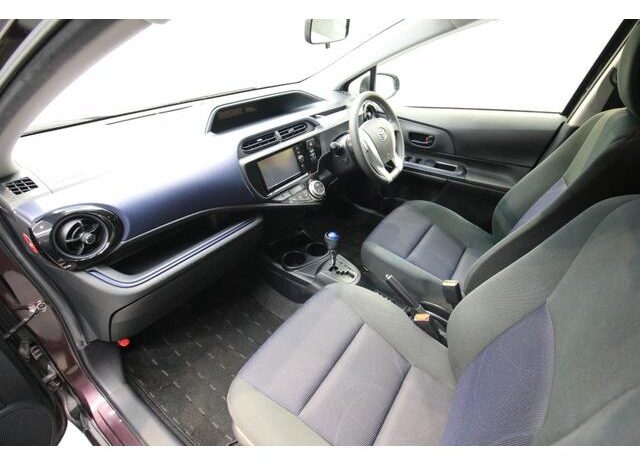 
								TOYOTA C-HR 2019 full									