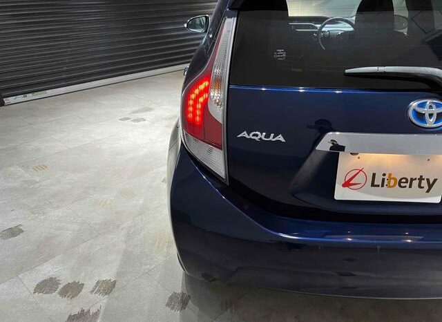 
								TOYOTA AQUA 2017 full									