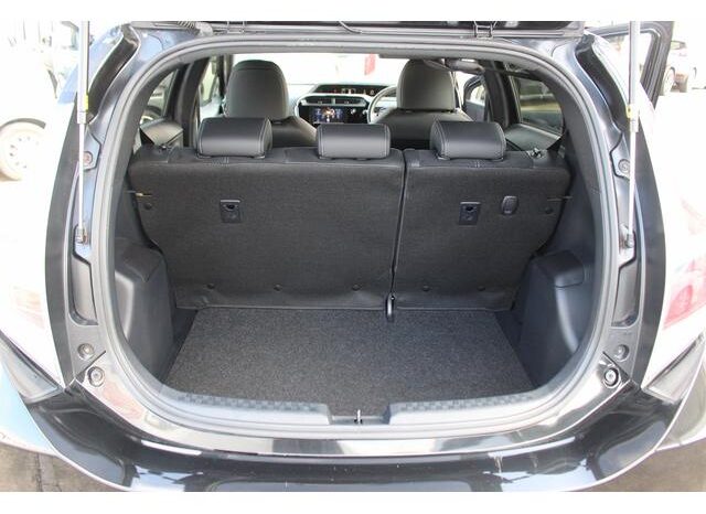 
								TOYOTA AQUA 2018 full									