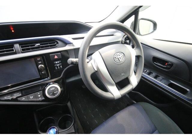 
								TOYOTA C-HR 2019 full									