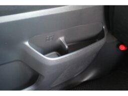 
										TOYOTA VOXY 2025 full									