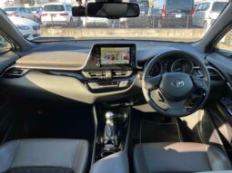 
										TOYOTA C-HR 2019 full									